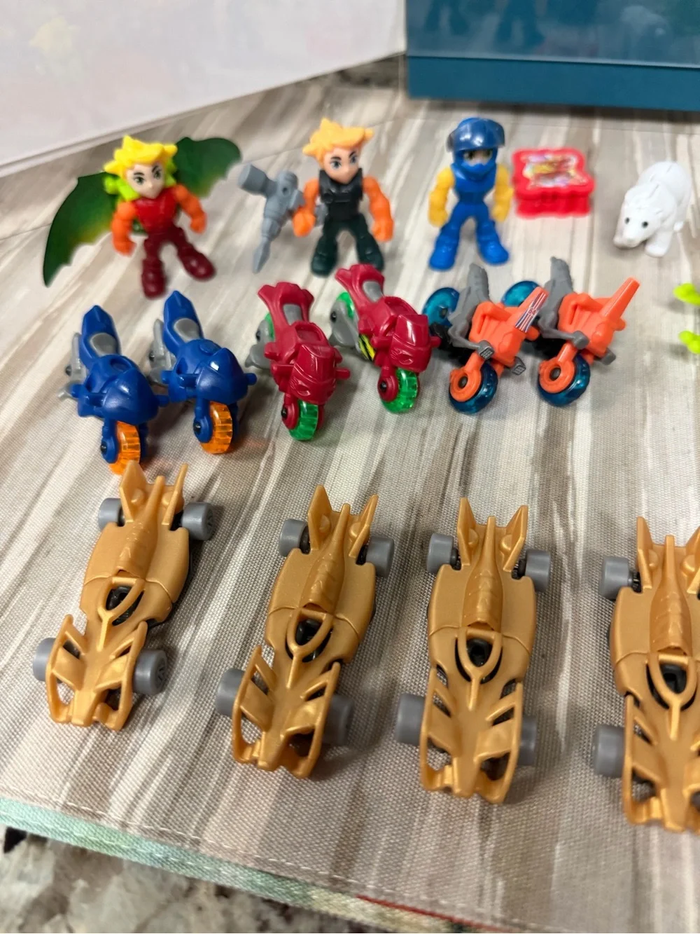 Kinder Joy Toys